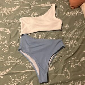 One shoulder one piece